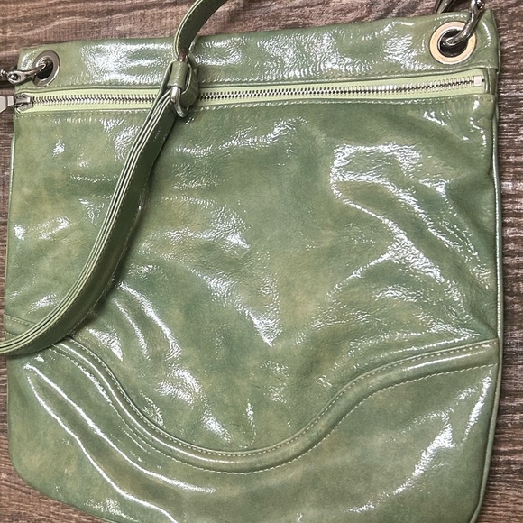 Christopher Kon NWOT Sleek Green Shoulder Bag with Glossy Finish - Picture 12 of 13